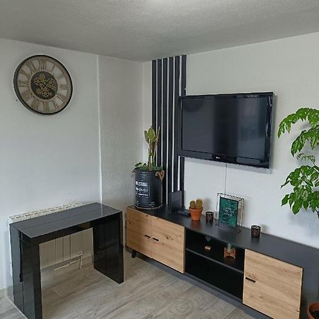 Charmant Appartement Avec Vue Marina Saint-Cyprien  Luaran gambar