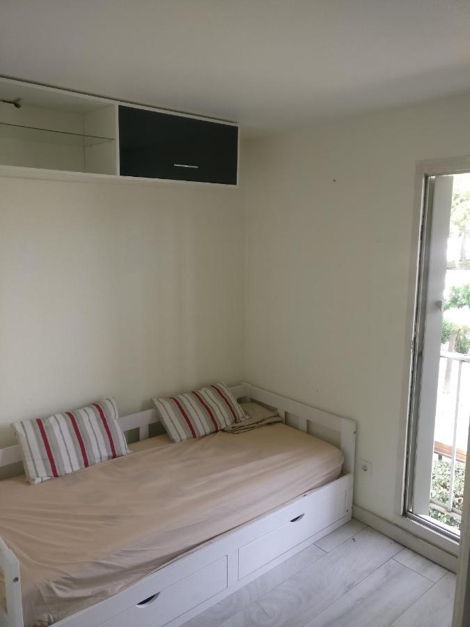 Charmant Appartement Avec Vue Marina Saint-Cyprien  Luaran gambar